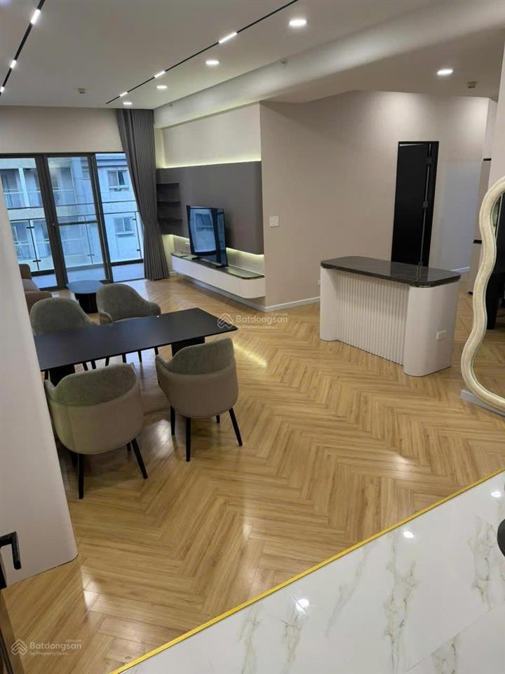 Docklands sài gòn 3pn 2wc full nội thất cao cấp giá tốt 8,3 tỷ