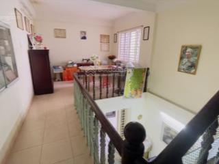 Quận 10cmt8 sát trường cấp 3 hẻm oto