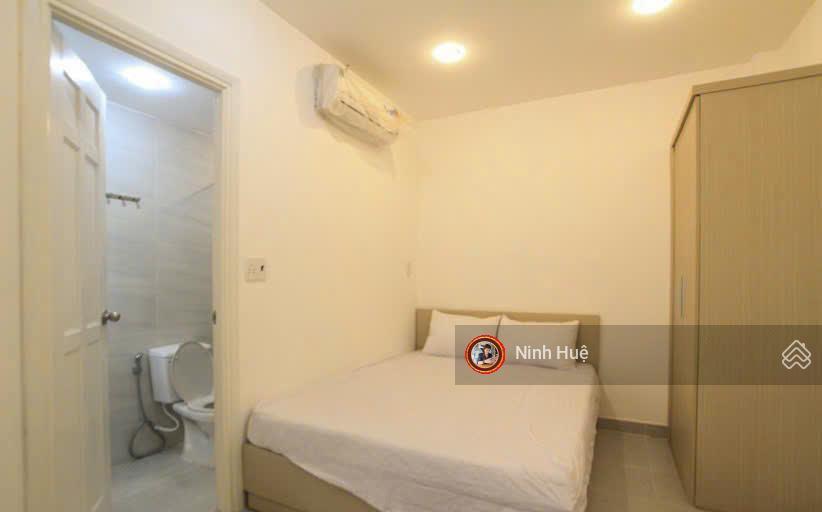 Phú nhuận  1 sẹc trường sa, hxh tránh, thang máy, chdv dòng tiền 90tr/tháng giá 19,5 tỷ