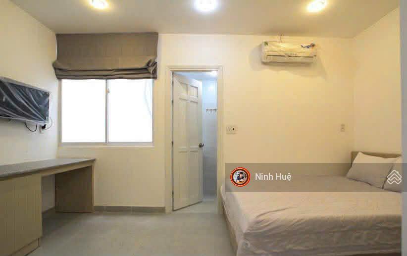 Phú nhuận  1 sẹc trường sa, hxh tránh, thang máy, chdv dòng tiền 90tr/tháng giá 19,5 tỷ