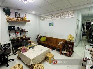 Quận 5 cc dương tử giang tầng 1 shr 64m 2pn full nội thất giá 2,12tỷ