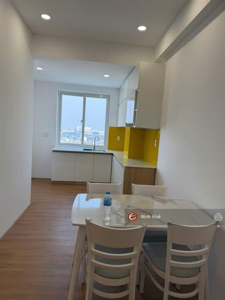 Quận 10 cc ngô gia tự 60m full nội thất lô góc giá 3,85 tỷ