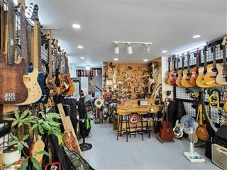 Lê văn sỹ hxh tránh 1 sẹc đang kinh doanh gần mặt tiền giá 12,5 tỷ.