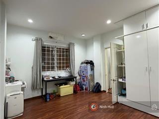 Quận 5 cc ngô quyền lầu 1 shr 69m2 2pn ban công view đẹp giá 4,8tỷ