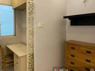 Quận 1 cc phố tây bùi bùi viện 2pn 61m tặng nội thất tầng thấp giá 5,25tỷ.