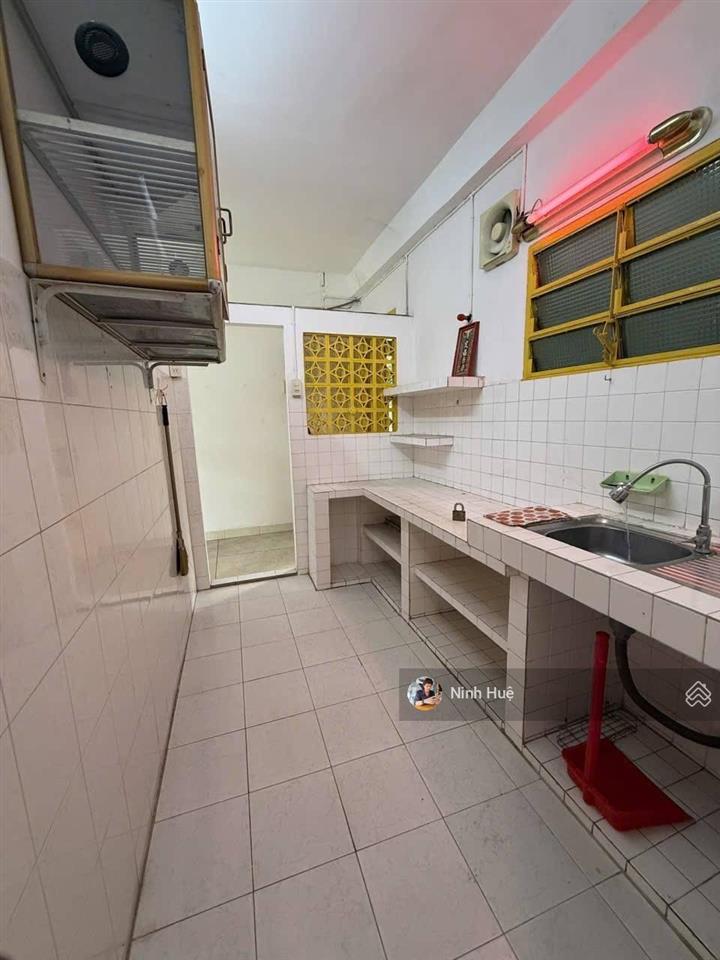 Quận 5 cc viễn đông tầng thấp 54m2 lô góc shr giá 2,85tỷ