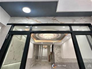 Quận 10  bán nhà btct, đẹp cách mặt tiền 20m, 6pn, ngay bv tim 115 giá 11,6 tỷ