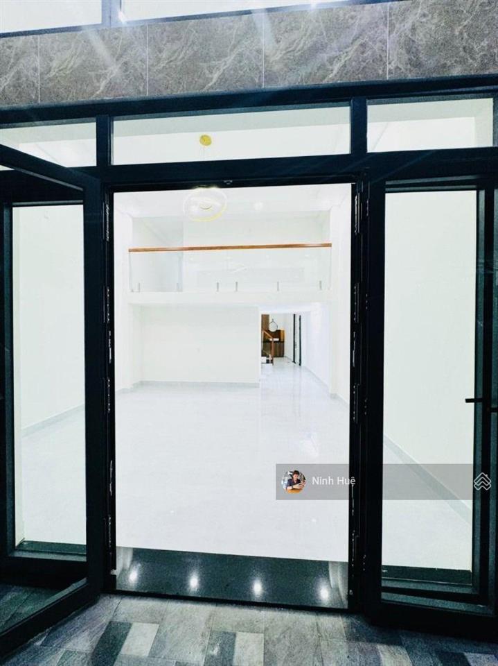 Cmt8  quận 10  bán nhà 4 tầng btct  95m2 sử dụng  giá 8,9 tỷ