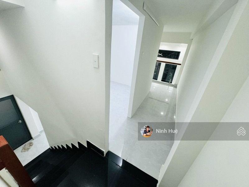 Cmt8  quận 10  bán nhà 4 tầng btct  95m2 sử dụng  giá 8,9 tỷ
