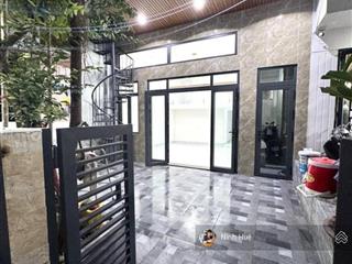 Cmt8  quận 10  bán nhà 4 tầng btct  95m2 sử dụng  giá 8,9 tỷ