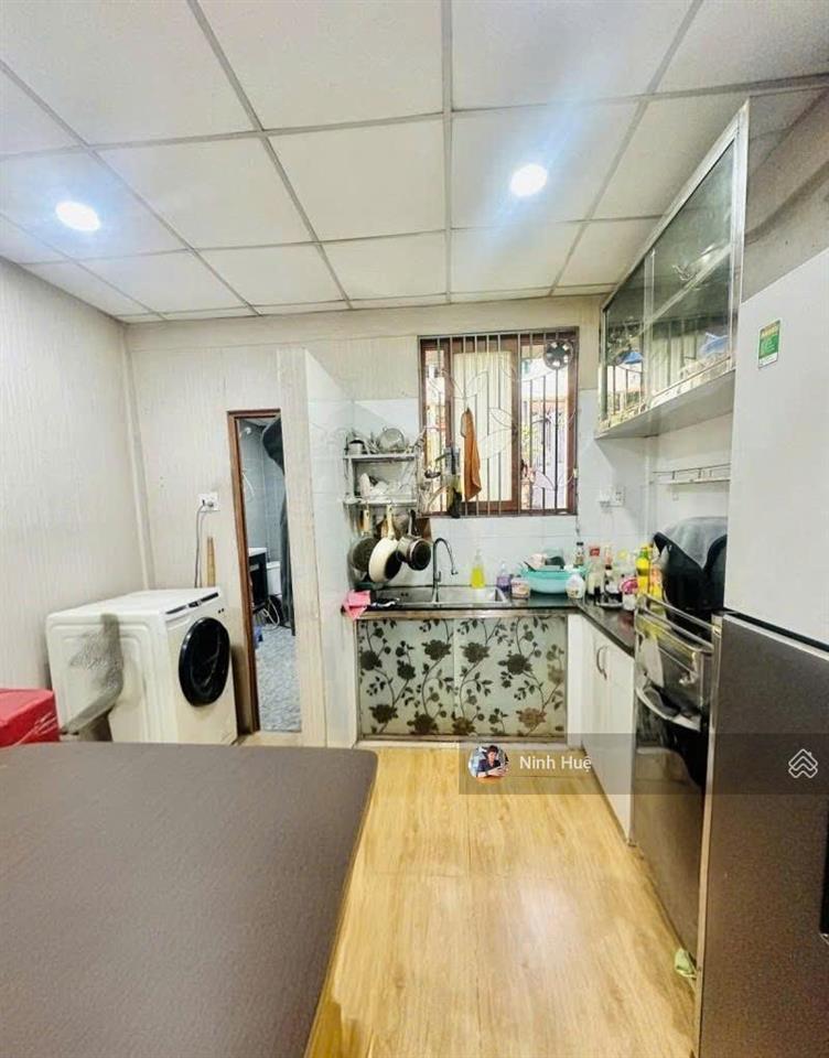 Quận 5cc lý thường kiệt 40m thang bộ có gác 2pn giá 2,49 tỷ.