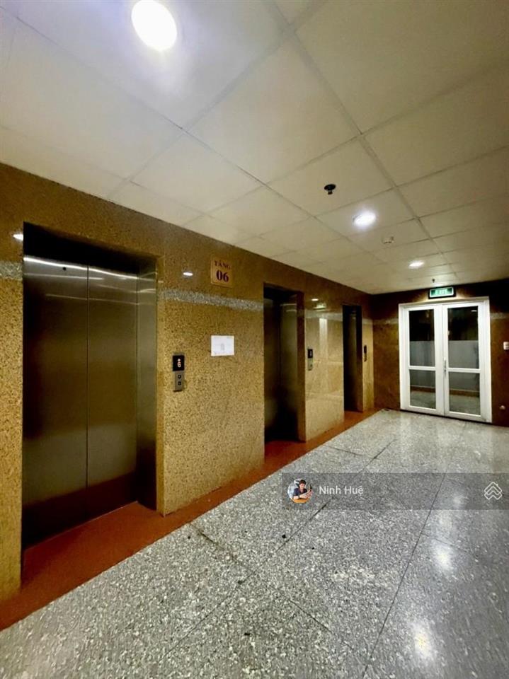 Quận 8  cc tara residence 78m căn góc 2pn tặng nội thất view công viên giá 4,4 tỷ.