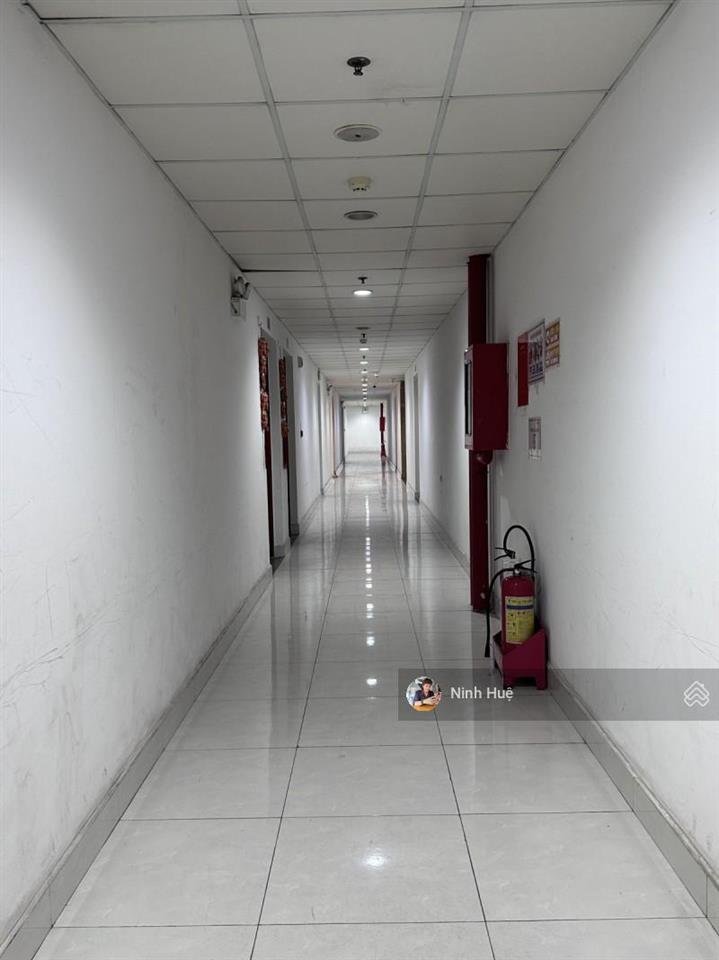 Quận 8  cc tara residence 78m căn góc 2pn tặng nội thất view công viên giá 4,4 tỷ.