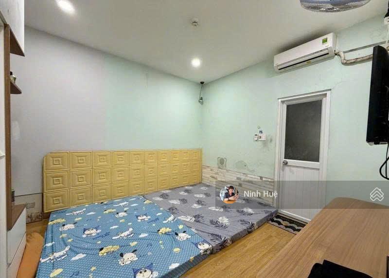 Quận 8  cc tara residence 78m căn góc 2pn tặng nội thất view công viên giá 4,4 tỷ.