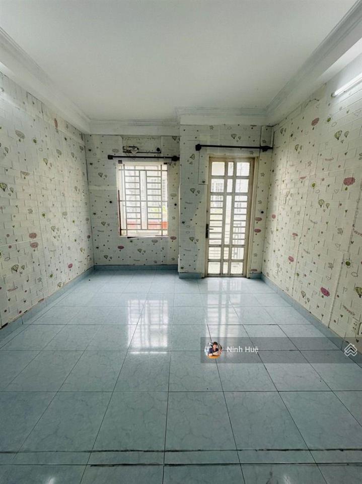 Đường 3 tháng 2 hxh 5m sát trường qt á châu 5 tầng btct hoàn công đủ giá 8,35 tỷ (tl)