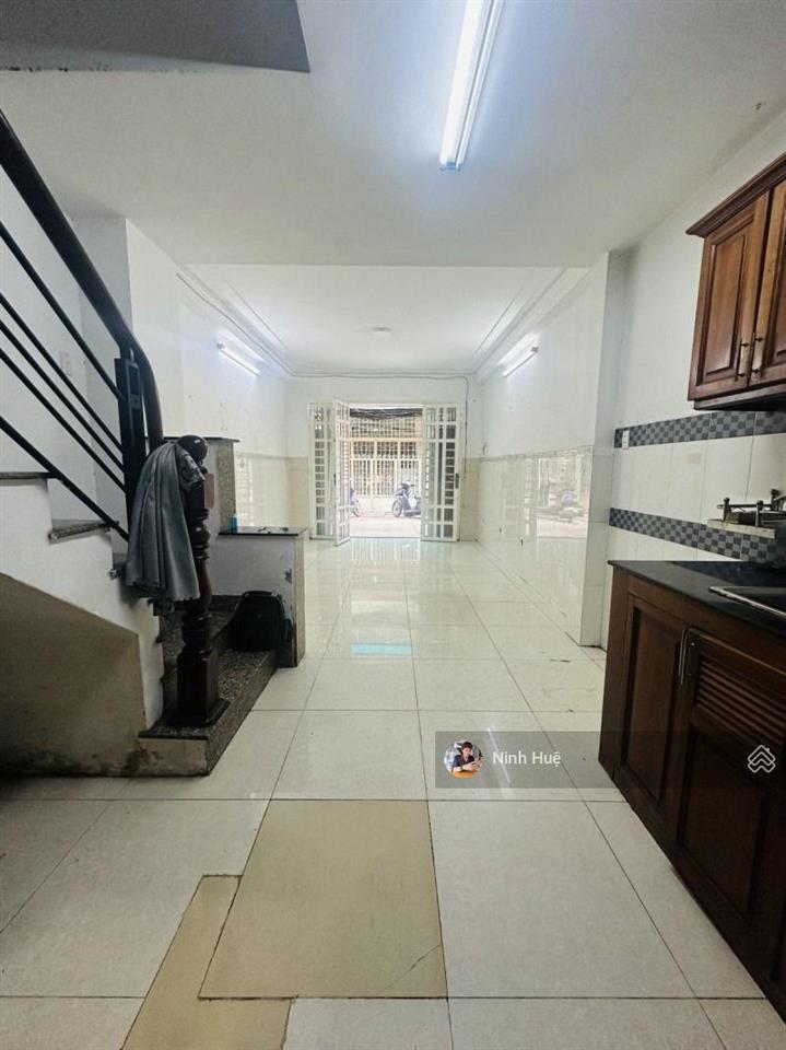 Đường 3 tháng 2 hxh 5m sát trường qt á châu 5 tầng btct hoàn công đủ giá 8,35 tỷ (tl)