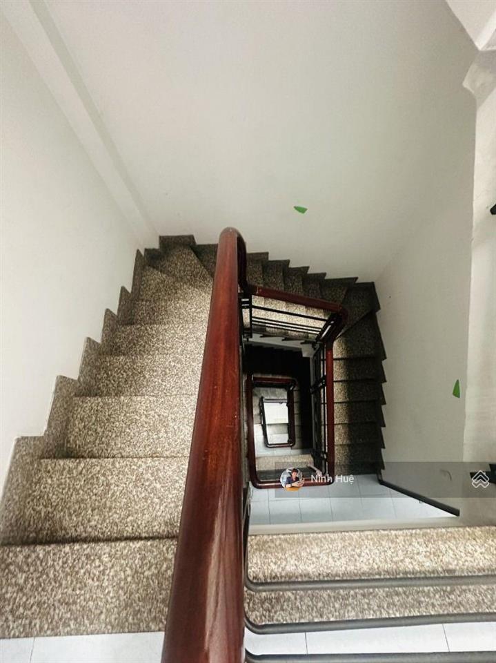 Đường 3 tháng 2 hxh 5m sát trường qt á châu 5 tầng btct hoàn công đủ giá 8,35 tỷ (tl)