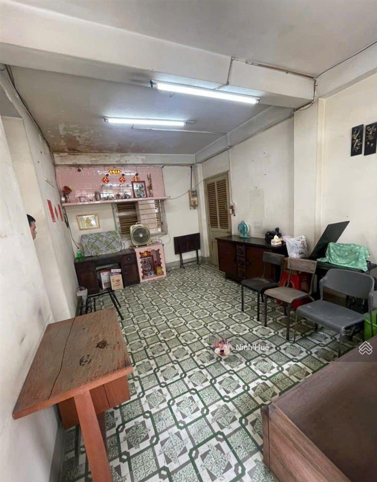 Quận 5cc xóm cải 46m nhà đẹp giá 2,5tỷ.