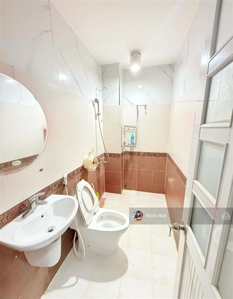 Bán nhà 1 sẹc đồng nai  btct 4 tầng  nở hậu  khu dân trí  cao ráo giá 12,3 tỷ