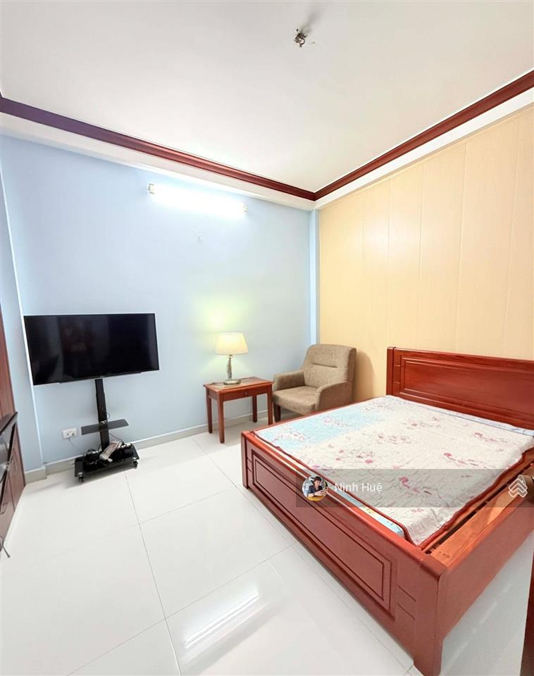 Bán nhà 1 sẹc đồng nai  btct 4 tầng  nở hậu  khu dân trí  cao ráo giá 12,3 tỷ