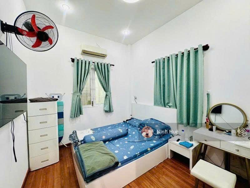 Bán nhà hxh 451 tô hiến thành lô góc thoáng thông thành thái khu dân trí cao giá 9,95 tỷ.