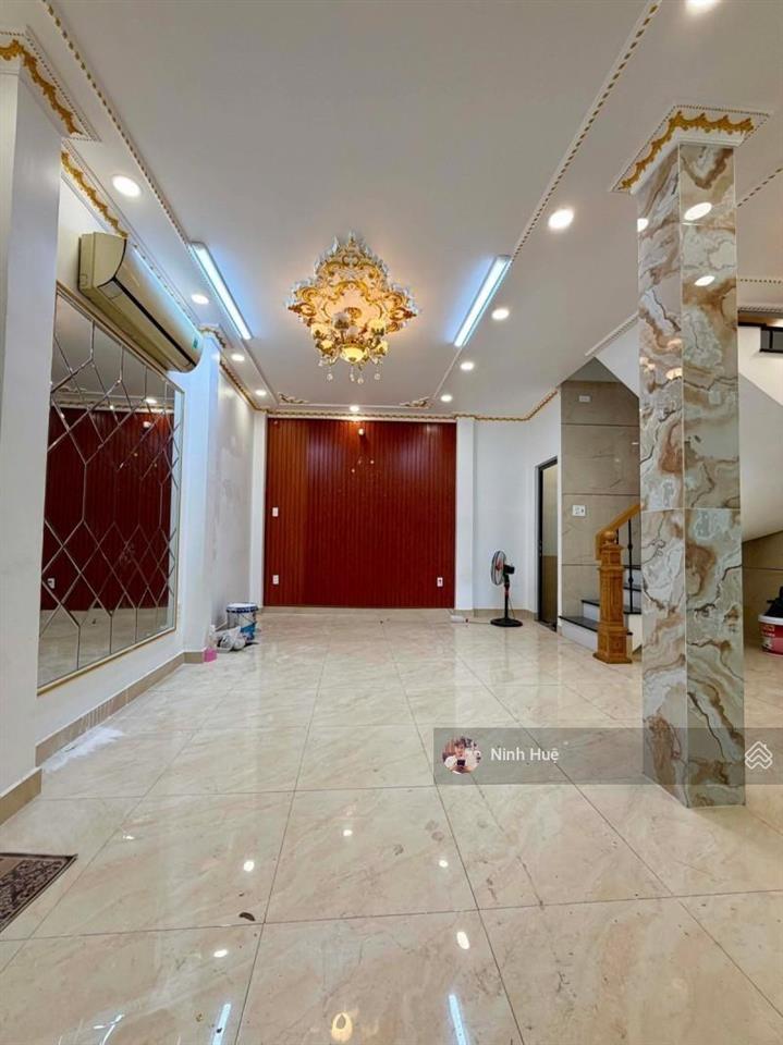 Mặt tiền hẻm kinh doanhsát cư xá đồng tiến thành thái 5tầng giá 11 tỷ.