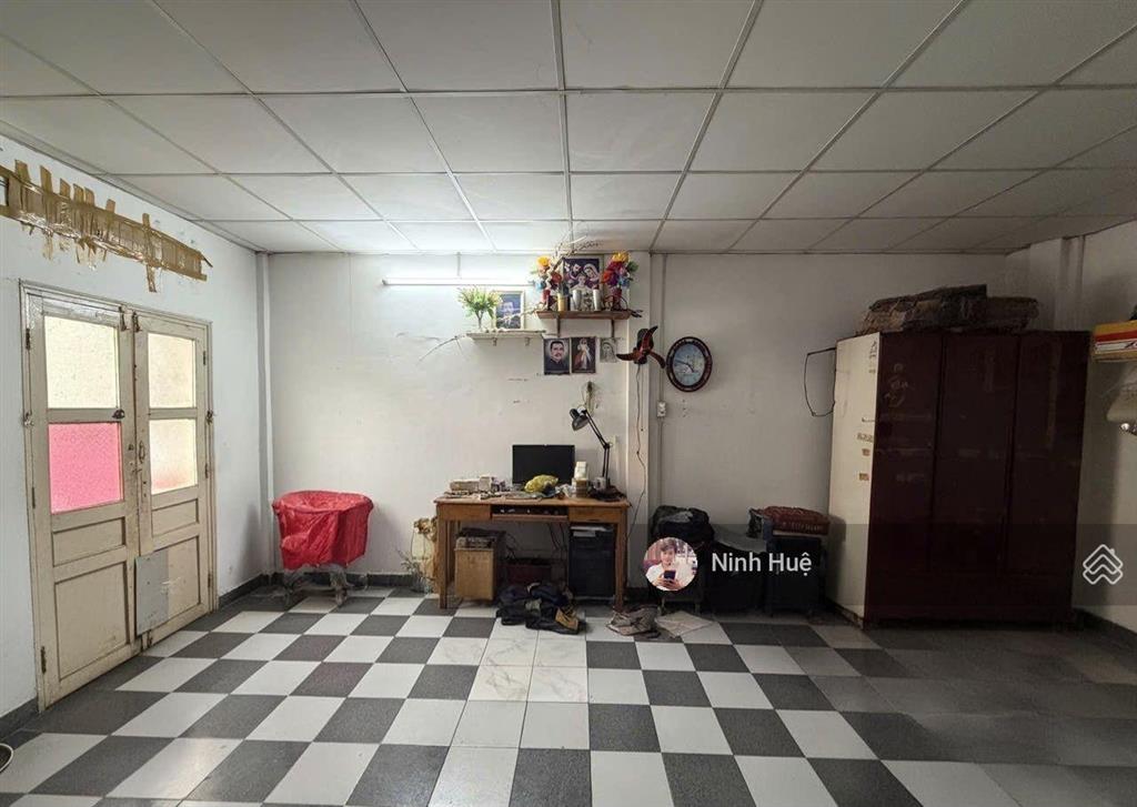 Hxt tránh khu vực sầm uất lý thái tổ ngang 6,1m chỉ 15,5 tỷ.