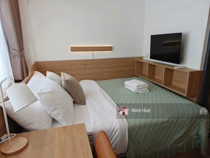 Quận 1 bán nhà hẻm 1sẹc hai bà trưng5 tầng thang máy sẵn dòng tiền. giá 17,9tỷ.