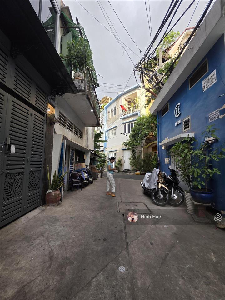 Giá 9,5 tỷ nhà hxh đoàn thị điểm phú nhuận full nội thất dòng tiền lên đến 400tr/ năm.
