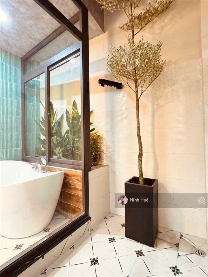 Nhà đẹp mới khu dân trí đáng sống tại phú nhuận 5 tầng oto thông tứ tung giá chỉ 12,85tỷ.