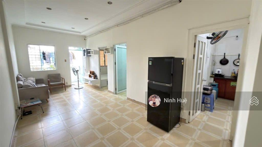 Phú nhuận chung cư hồ văn huê, 51m2, thang bộ  sạch  thoáng giá 3,65 tỷ (1161)