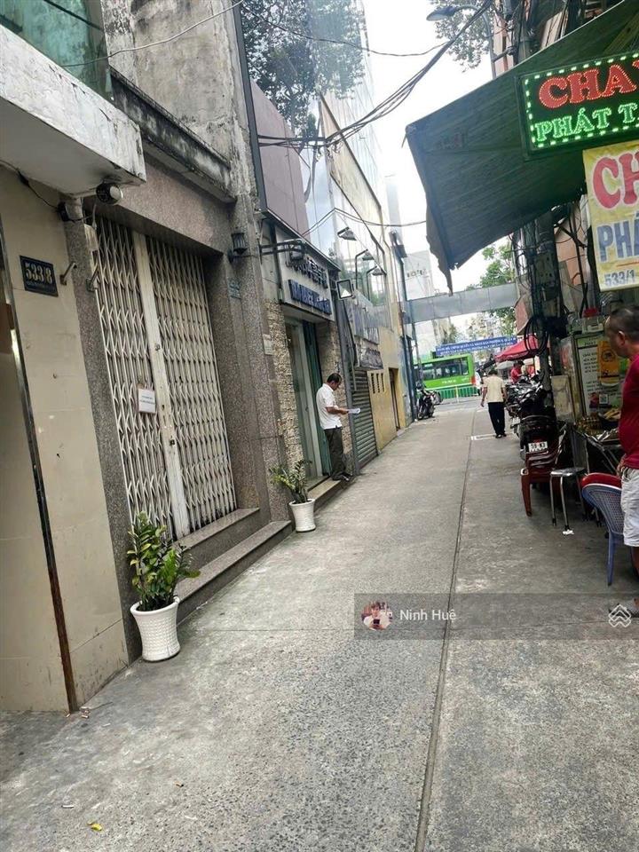 Quận 10  hẻm thẳng trục  hai bước chân ra nguyễn tri phương  tiện kinh doanh  giá chỉ 10,9tỷ