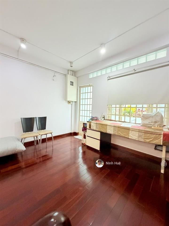 Bình thạnh trệt cc nơ trang long 56m(4m x 14m) shr giá 3,3 tỷ.(6026)