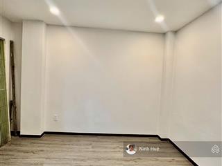 Bình thạnh chung cư phan văn trị  54m  2pn  shr  giá 3,3 tỷ.