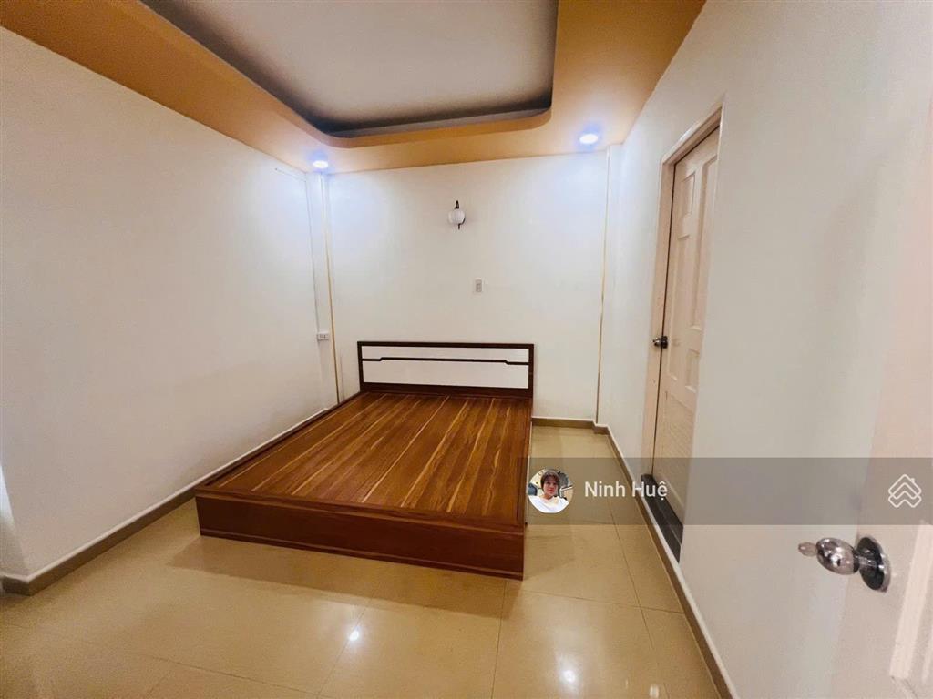 Bình thạnh chung cư phan văn trị  57m  2pn  căn góc  shr  giá 3,52 tỷ.