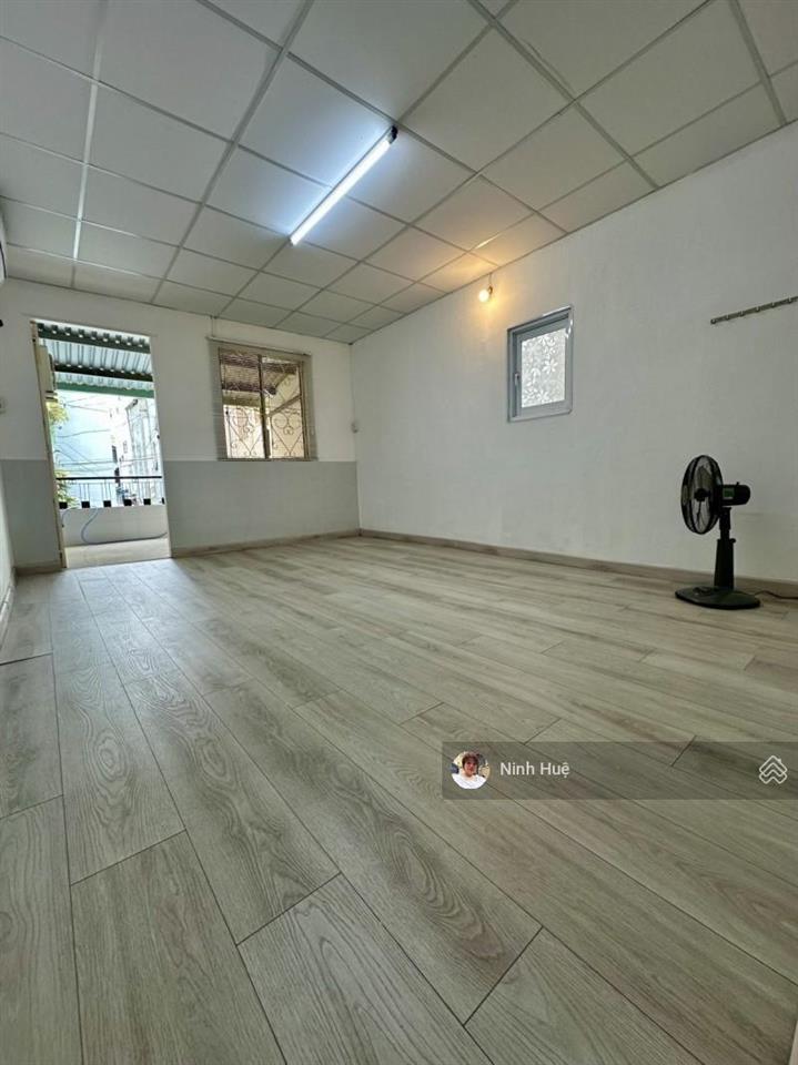 58m huỳnh văn bánh  sát mt  nhà mới  nở hậu  giá chỉ 7,3 tỷ. (6036)