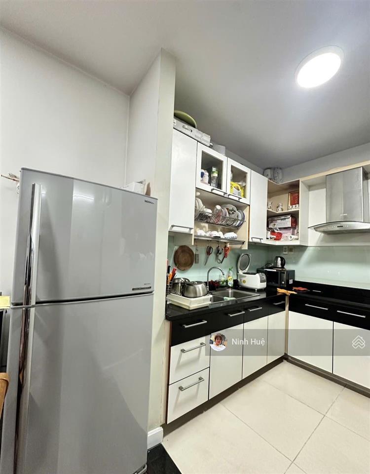 Cao ốc phú nhuận98m nhà mới tiện ích đủfull nội thất 2pngiá 7,5 tỷ.
