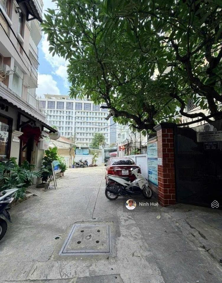 Bán nhà 52m giá 13,8 tỷ quận i hxh xe hơi vô nhà sầm uất  an ninh  dân trí5 tầng(800)