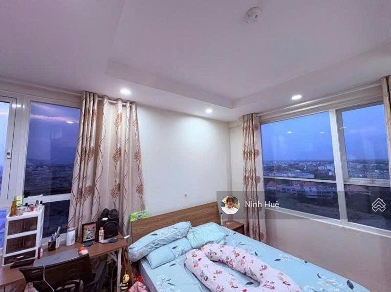 Quận 12 chung cư hoa phượng  lô góc  77m2  3 phòng ngủ  full nội thất  giá 3,3 tỷ. (6027)