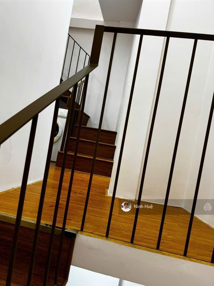 Chỉ 3ty9 có hộ khẩu quận 1 nhà 3pn full nội thất sát mặt tiền cho thuê bnb dòng tiền cao.