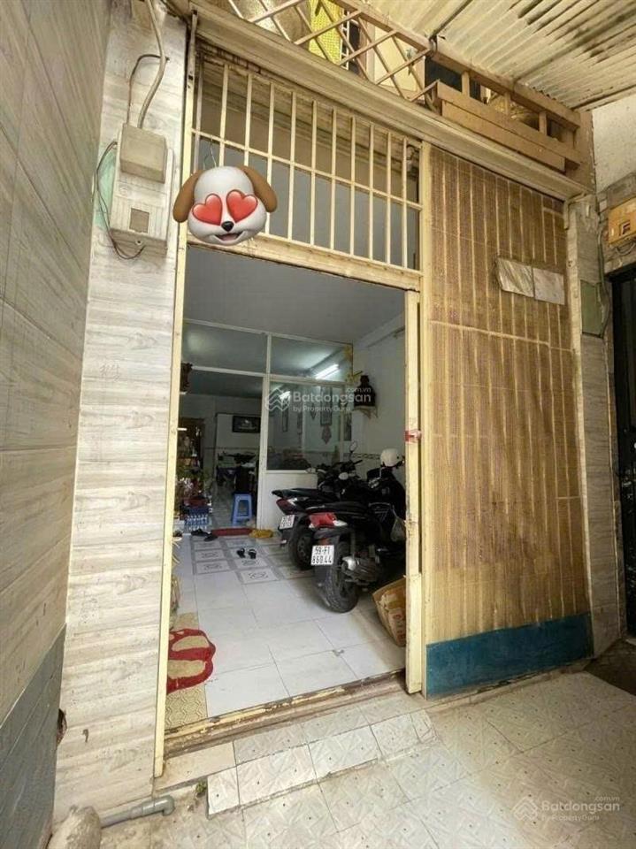 Lê văn sỹ  quận 3  75m2  6 phòng  sân để xe rộng  giá chỉ 8,89 tỷ. (4004)