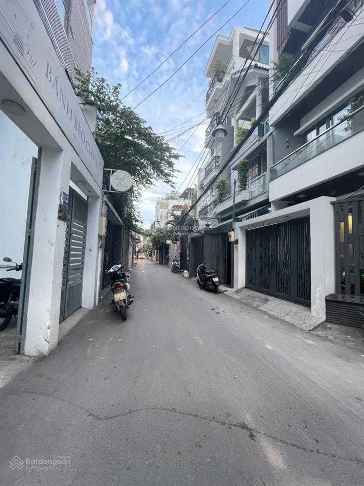 Lê văn sỹ  quận 3  75m2  6 phòng  sân để xe rộng  giá chỉ 8,89 tỷ. (4004)