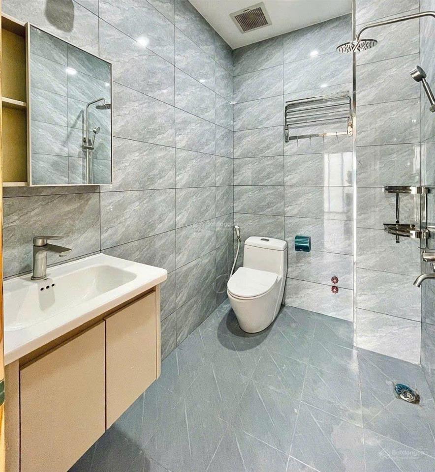 Quận 10  căn hộ ngang hiếm (6,3m)  sẵn dòng tiền  7pn  sát mặt tiền (6029)