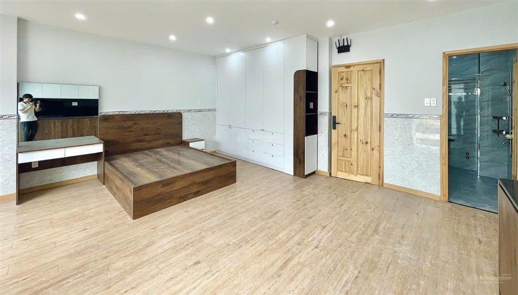 Quận 10  căn hộ ngang hiếm (6,3m)  sẵn dòng tiền  7pn  sát mặt tiền (6029)