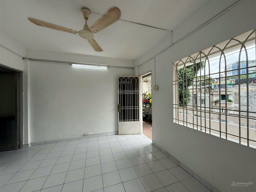 Quận 1cc lý văn phức 45m 2pn thang bộ
giá 3tỷ.