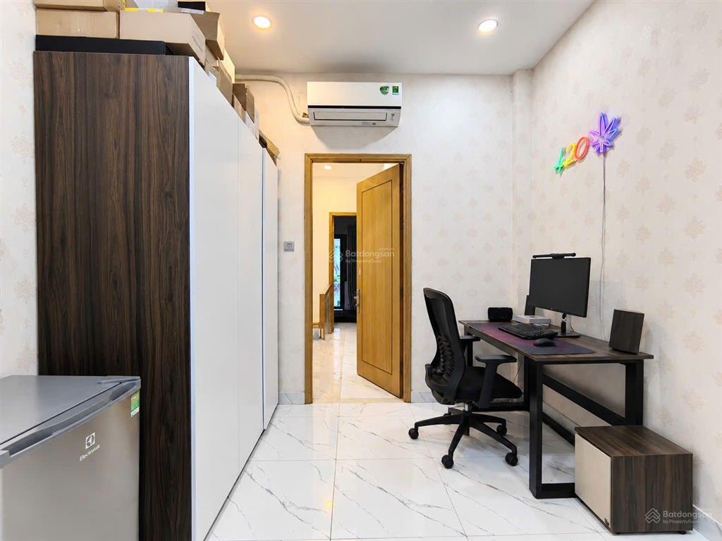 Q3  lê văn sỹ  hẻm 6m  dân trí  4pn