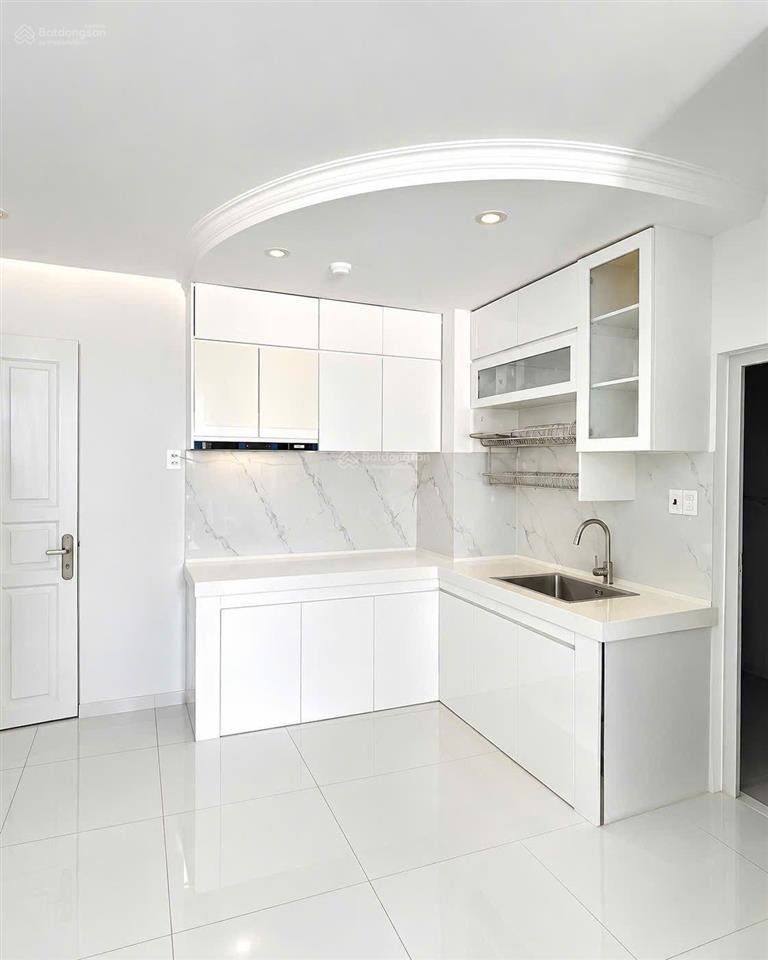 Bình thạnh chung cư ung văn khiêm  67m  2pn  sổ hồng riêng. giá 4,65 tỷ