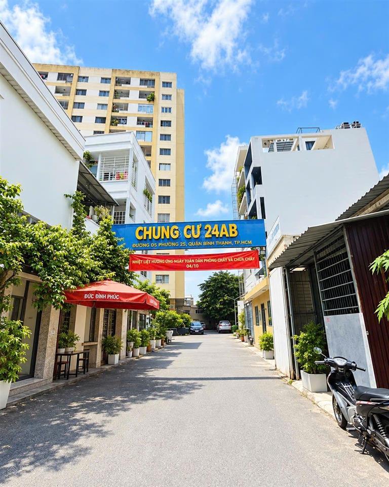 Bình thạnh  căn hộ d5  điện biên phủ  100m  4pn  giá 5,4 tỷ