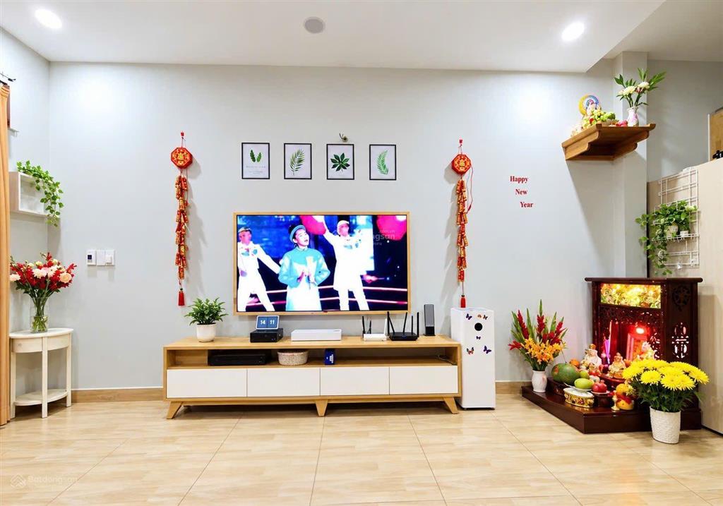 Trần quang diệu4m14m cách mt 20m giá 8,3 tỷ