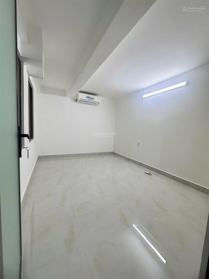 Tân phú trệt cư xá độc lập 60m có lửng giá 3.5 tỷ
